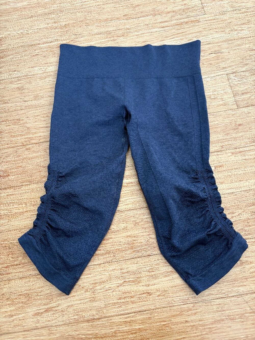 Lululemon In The Flow Blue Gray Ruched Leg Cropped Leggings Size 8